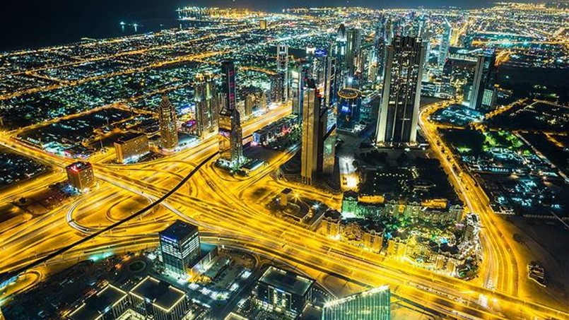 دبي تصدر قانونا لتنظيم الشراكة بين القطاعين العام والخاص
