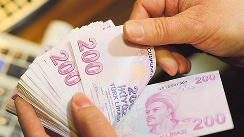الليرة التركية تهبط مع ازدياد عدد العاطلين عن العمل