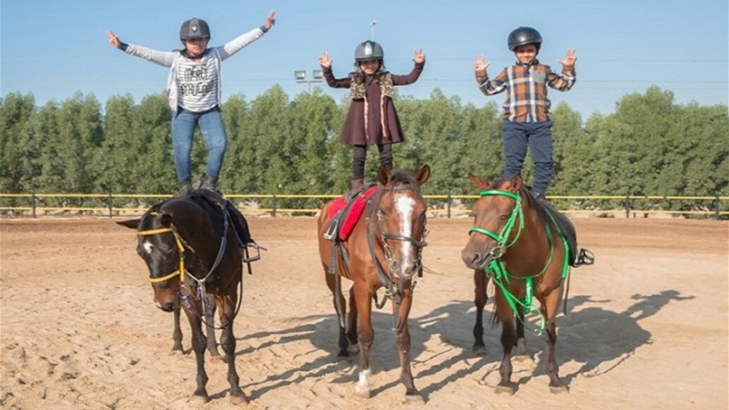 دبي تنشر الوعي باهمية الفروسية لدى الاطفال والبنات