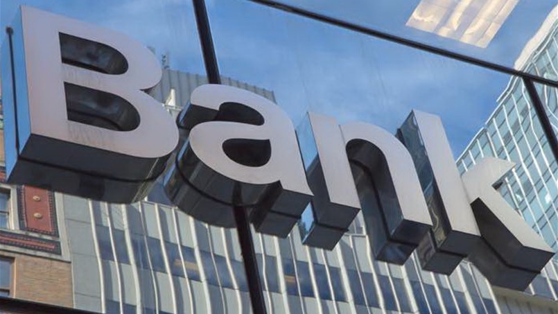 انجلترا تغرِّم مصرف عربي بمليوني دولار