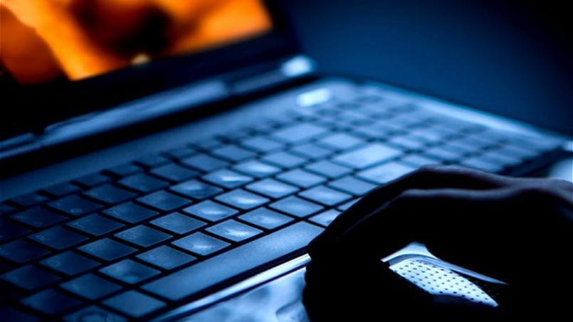 محتالون يهددون بفضح من يشاهد هذه المواقع